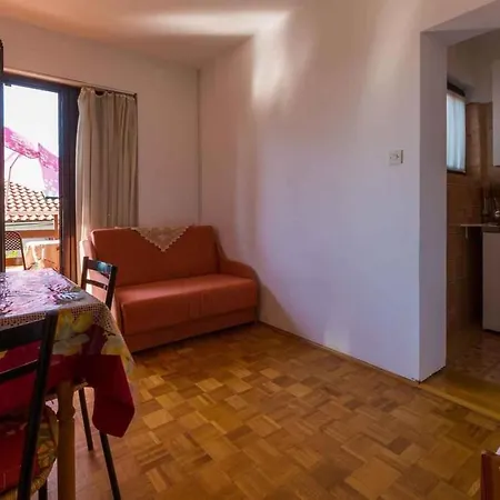 Apartament In 39075 Selce