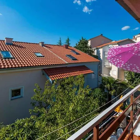 Apartament In 39075 Selce