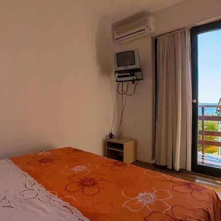 Apartament In 39075 Selce