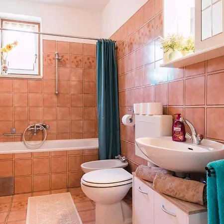 Apartament In 39075 Selce