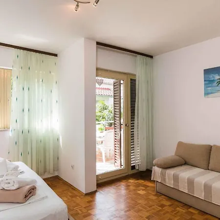 Apartament In 39075 *