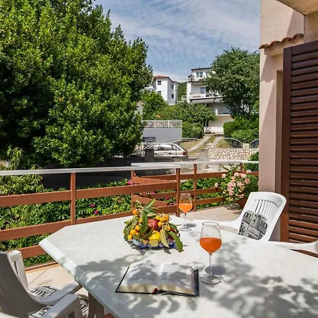 Apartament In 39075 *