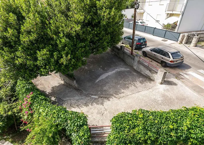 Appartement In 39075